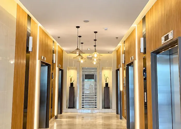 The Golden - Shore 3 Residences - 1br Near Sm Moa - Pool View Aparthotel